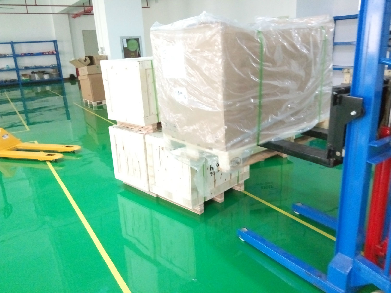 11月客戶訂購的力士樂伺服電機大量到貨！