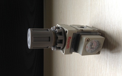 車速傳感器，輪速傳感器